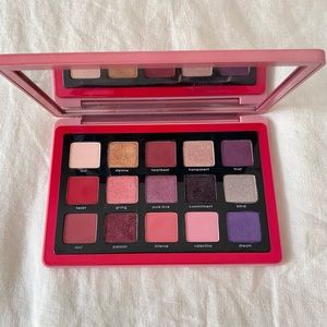 NATASHA DENONA Love Palette